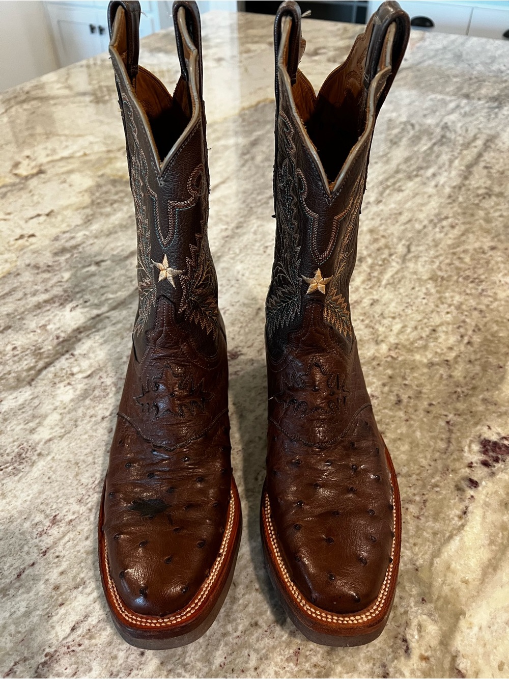 Lucchese 2000 Women’s Full-quill Ostrich Boots, #T4165KO, Sz 8, Dark Brown